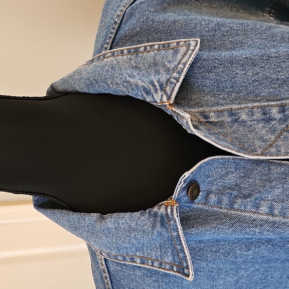 Men's Jean Jacket - Picture 4 of 16